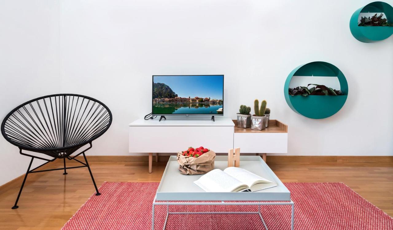 Rivus Apartments オミシュ エクステリア 写真