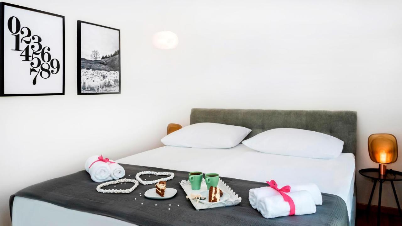 Rivus Apartments オミシュ エクステリア 写真