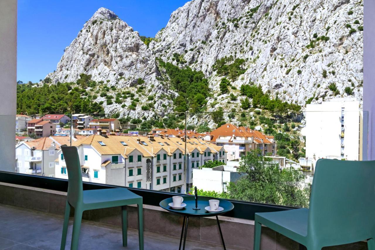 Rivus Apartments オミシュ エクステリア 写真