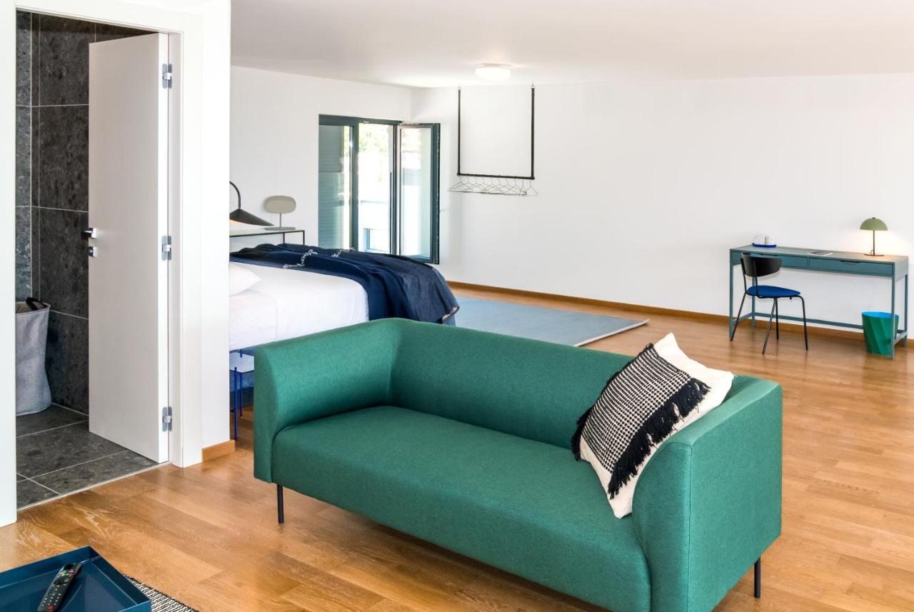 Rivus Apartments オミシュ エクステリア 写真