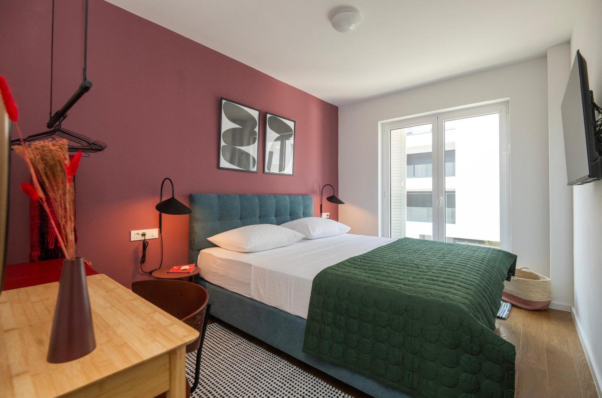 Rivus Apartments オミシュ エクステリア 写真