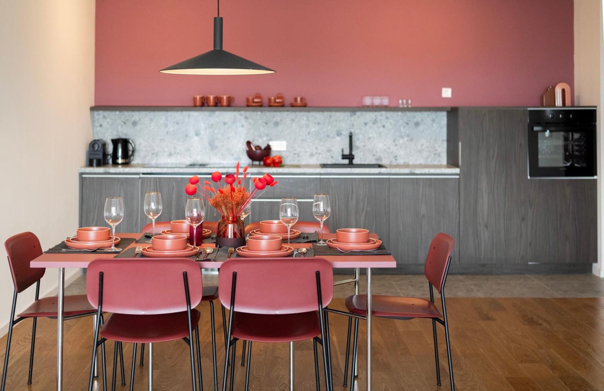 Rivus Apartments オミシュ エクステリア 写真