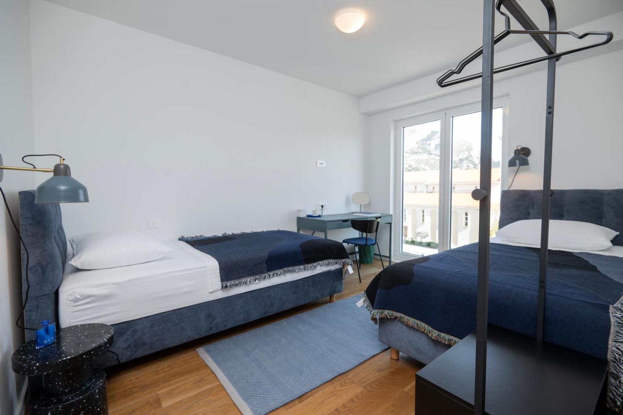 Rivus Apartments オミシュ エクステリア 写真